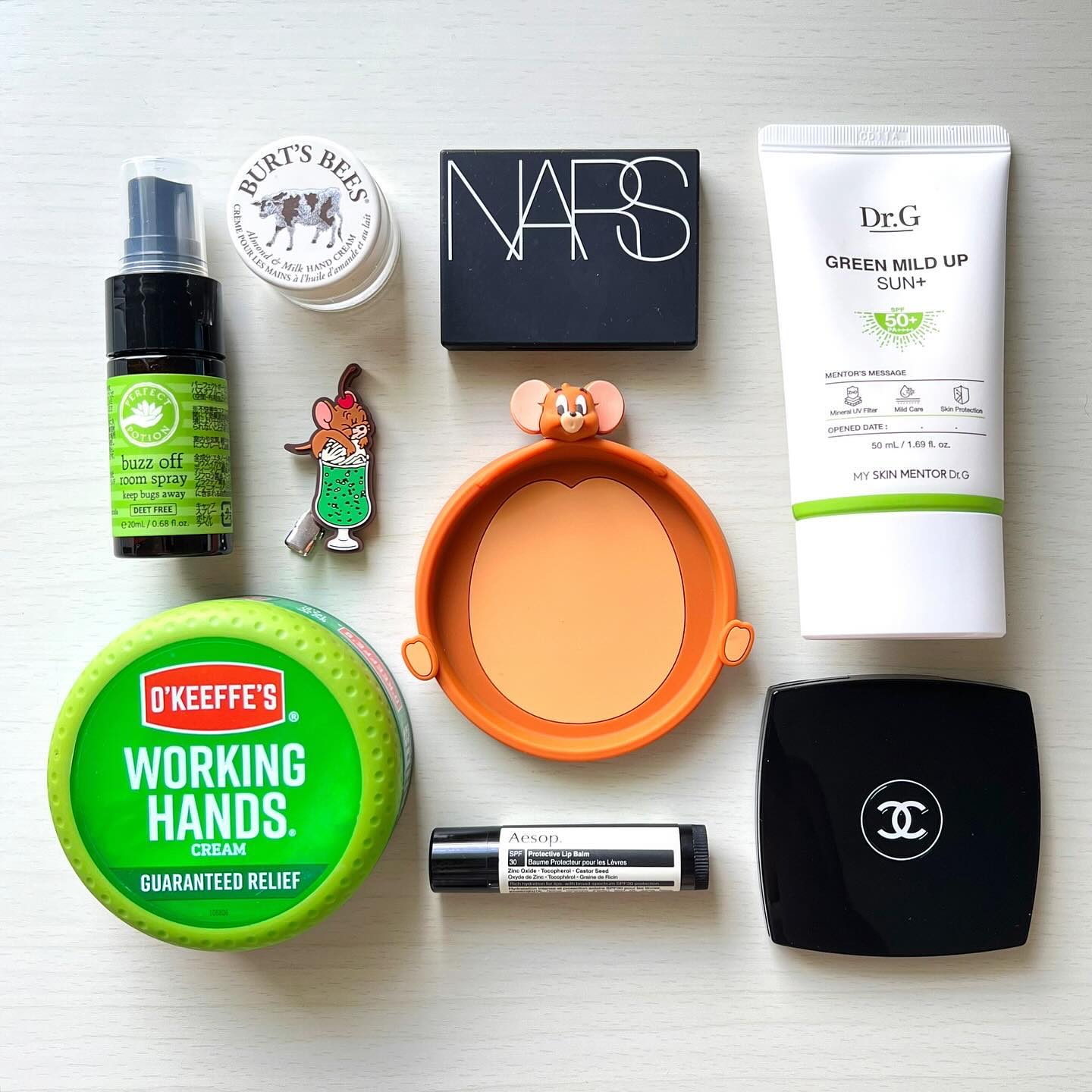 アーモンドミルク・ビーズワックス・ハンドクリーム/BURT'S BEES/ハンドクリームを使ったクチコミ（1枚目）