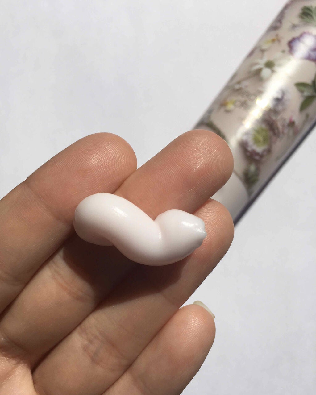 ボムバストクリーム リッチ/PEACH JOHN/バスト・ヒップケアを使ったクチコミ(2枚目)