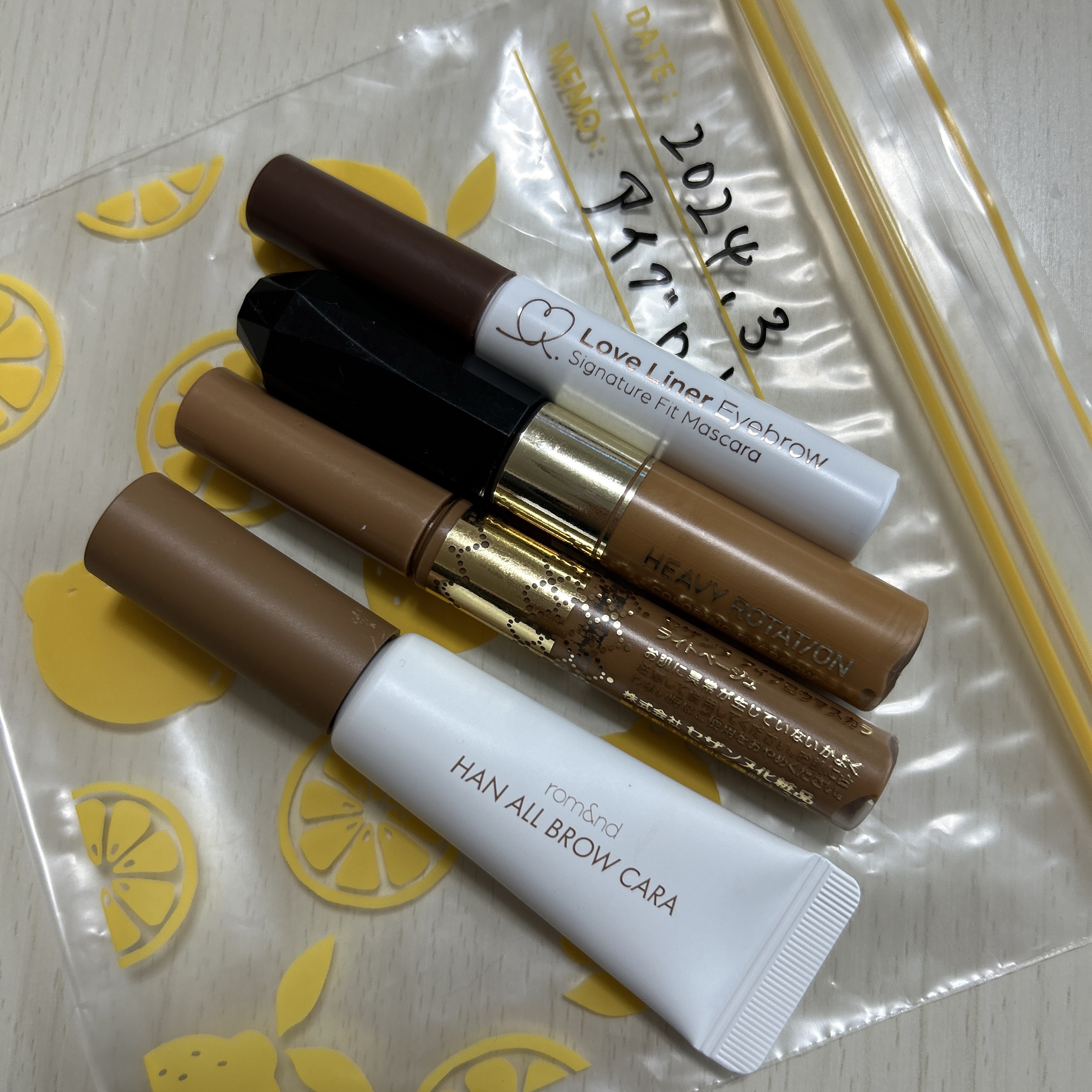 アイブロウマスカラ/CEZANNE/眉マスカラを使ったクチコミ（1枚目）