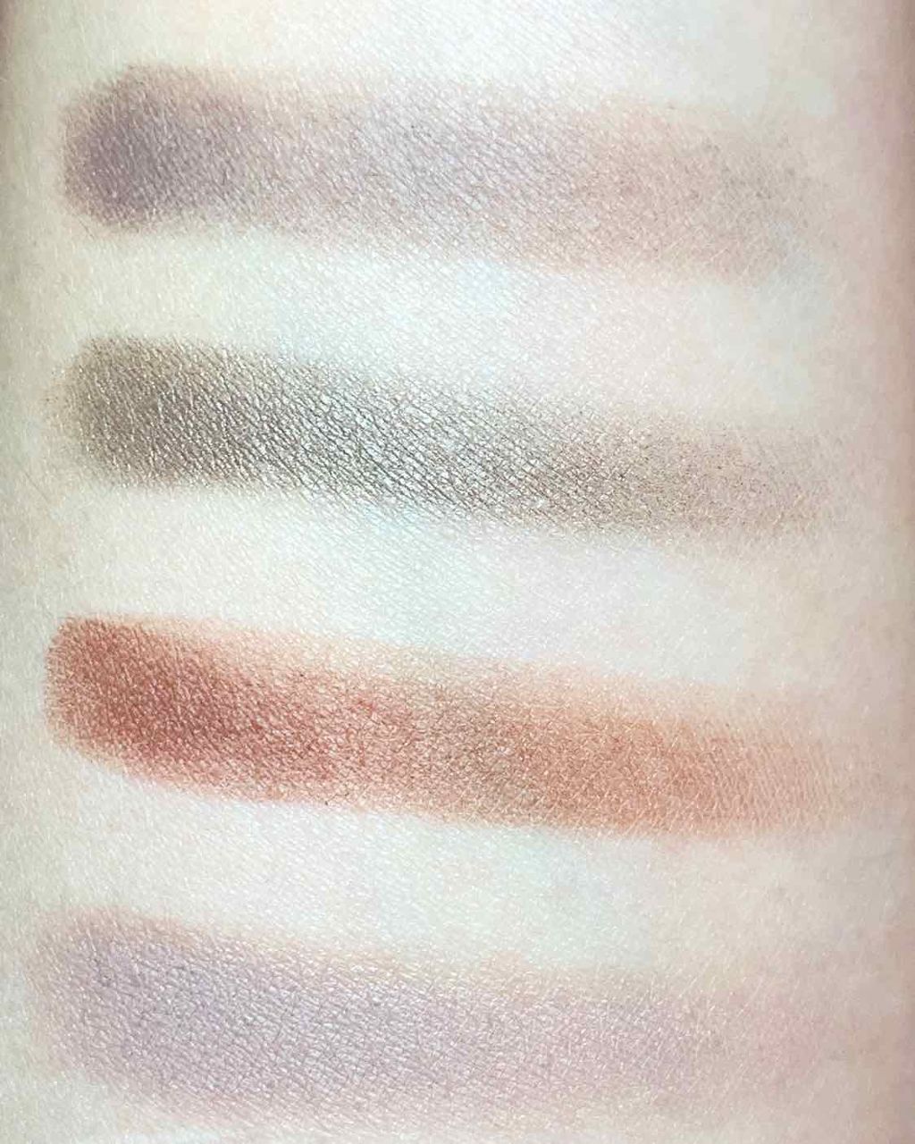 レ キャトル オンブル 324 ブラーリー ブルー/CHANEL/アイシャドウパレットを使ったクチコミ（3枚目）