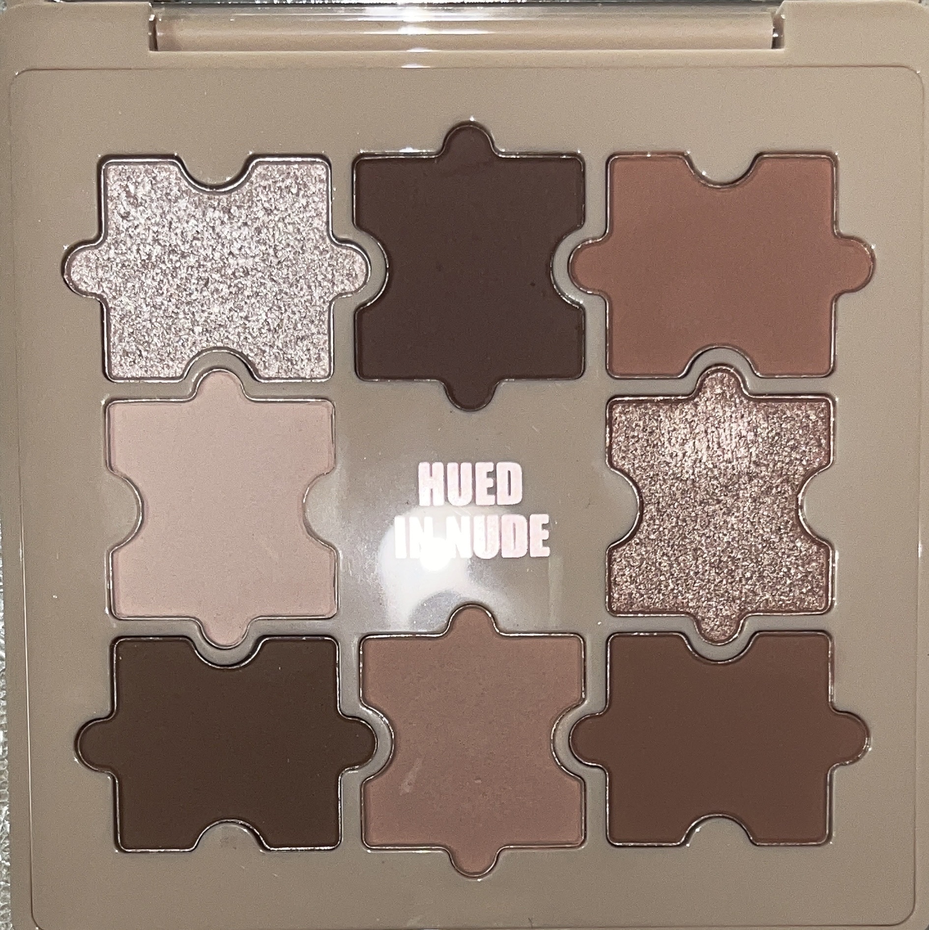 ザジー ジグソーアイシャドウパレット ヒュード イン ヌード(Hued in Nude)/SHEGLAM/アイシャドウパレットを使ったクチコミ（2枚目）