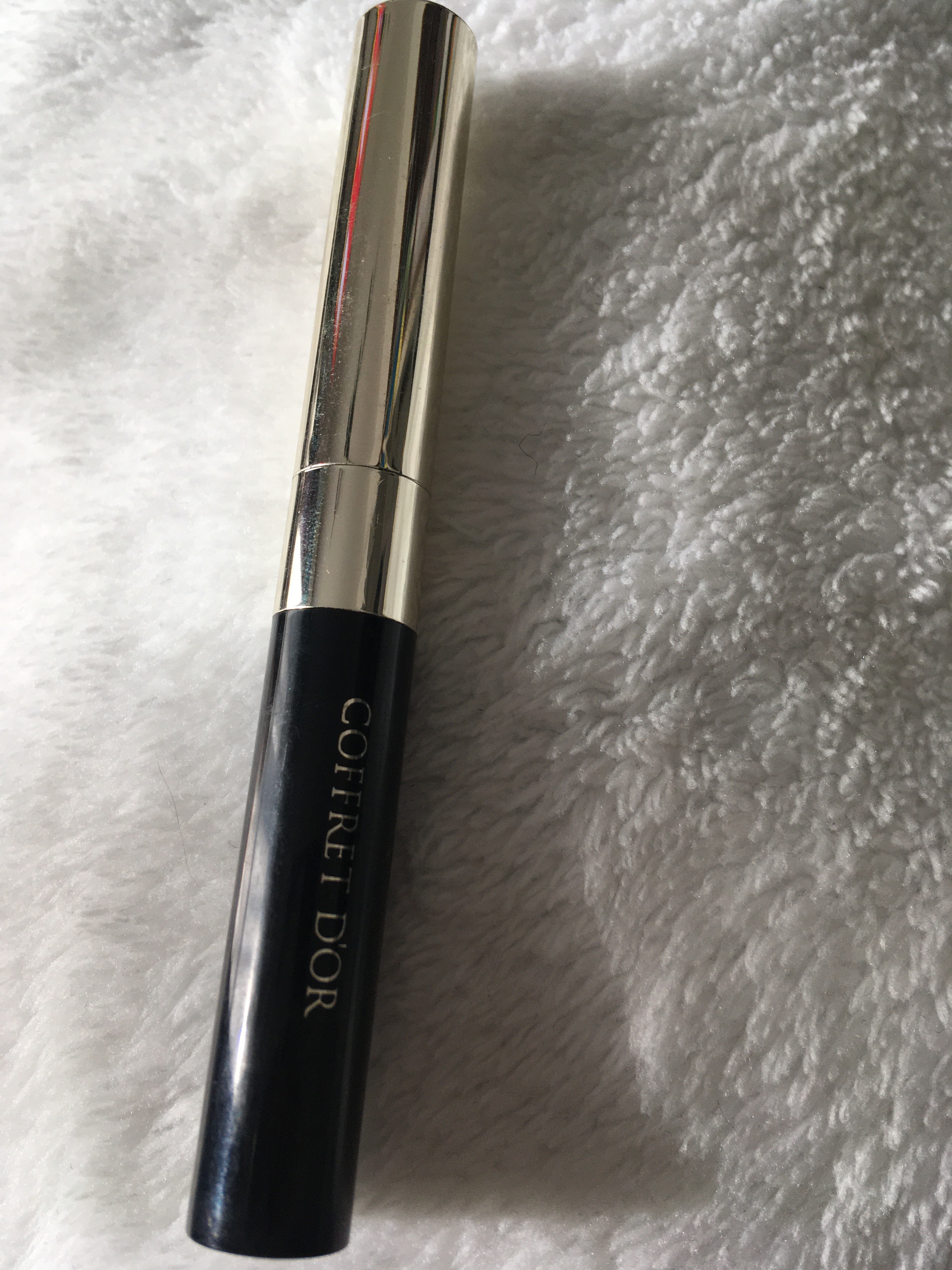 コフレドール コントロールリップベースのクチコミ「もうリピートできないコフレドールのリップベース。
とにかく滑らかな塗り心地でした👍🏼
乾燥も感.....」（1枚目）