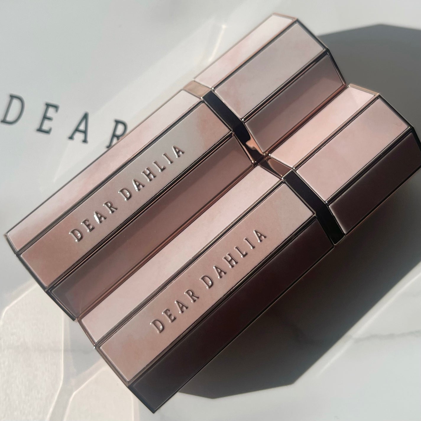 リップ パラダイスセンシュアルリップグロウ/DEAR DAHLIA/口紅を使ったクチコミ(5枚目)