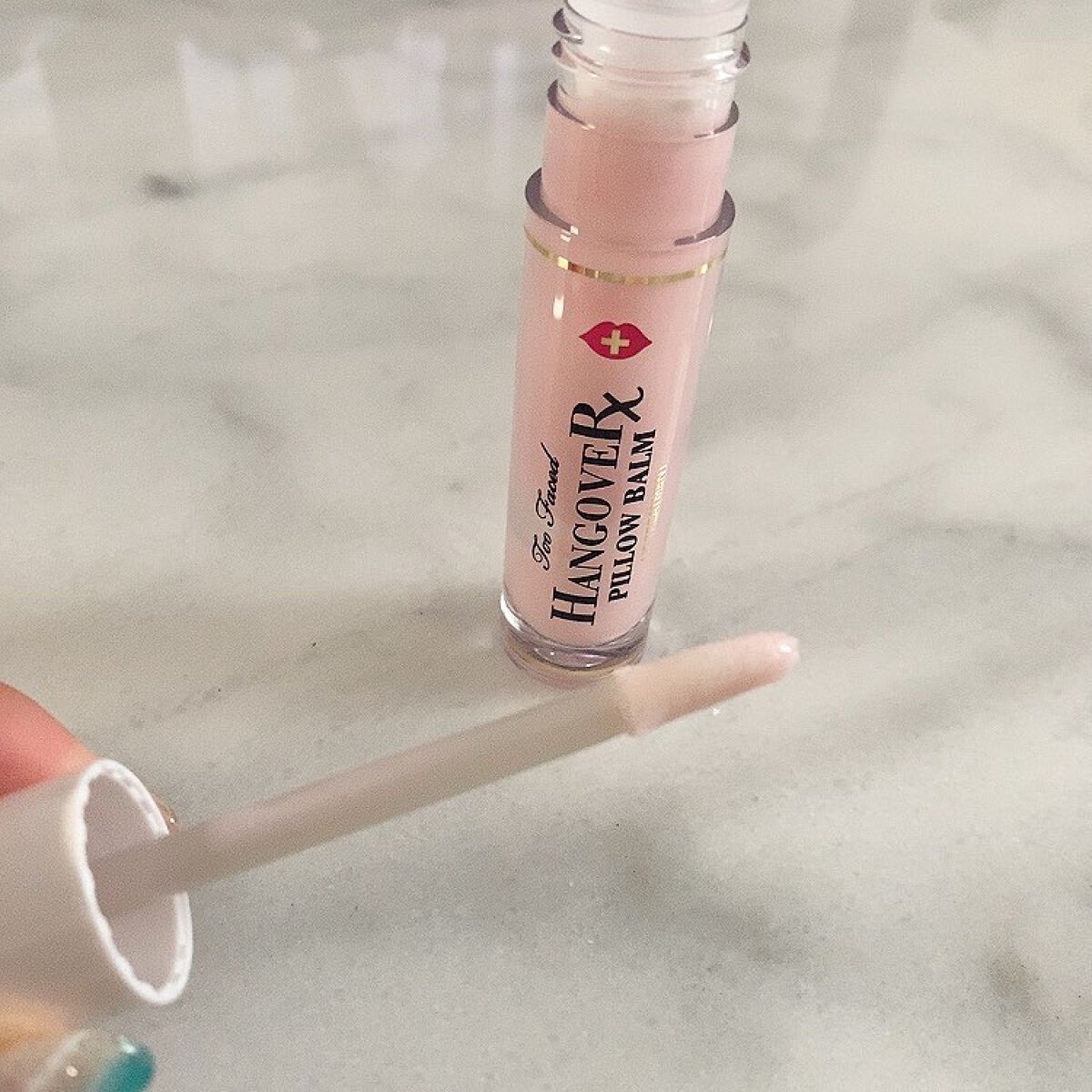 ~トゥー フェイスド ハングオーバー~ ピロー バーム リップ トリートメント/Too Faced/リップ美容液を使ったクチコミ(3枚目)