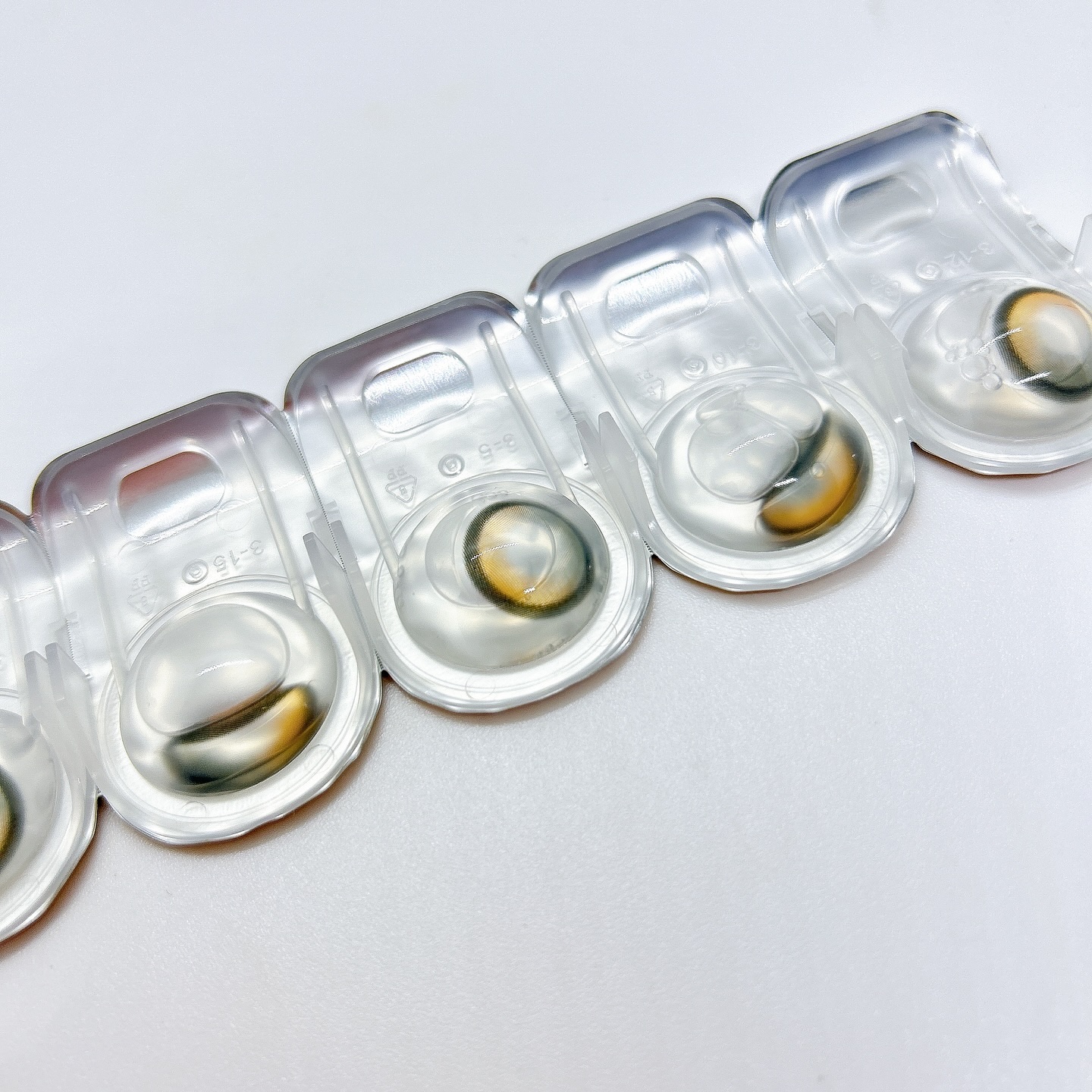 Big Glowy 1day/OLENS/ワンデー（１DAY）カラコンを使ったクチコミ（3枚目）