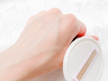 ブライトニング スキンケアパウダー 2022/スノービューティー/プレストパウダーを使ったクチコミ(4枚目)