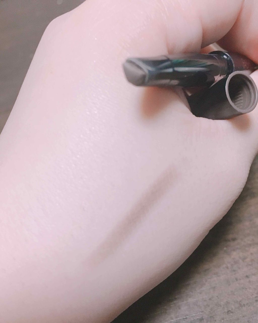 【旧品】ファッションブロウ パウダーインペンシル BR-1 自然な濃茶色/MAYBELLINE NEW YORK/パウダーアイブロウを使ったクチコミ（2枚目）