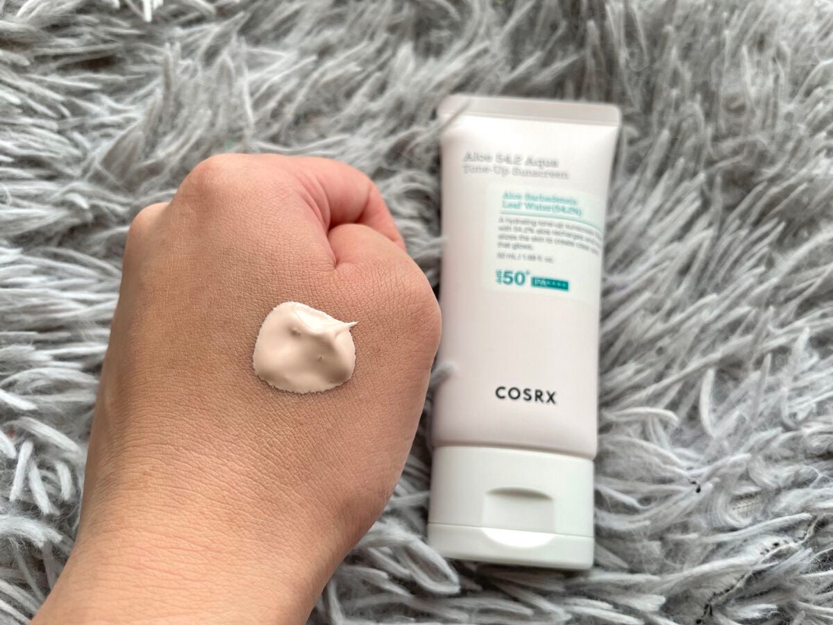 アロエ54.2アクアトーンアップUVクリーム SPF50+ PA++++/COSRX/日焼け止めクリームを使ったクチコミ(2枚目)