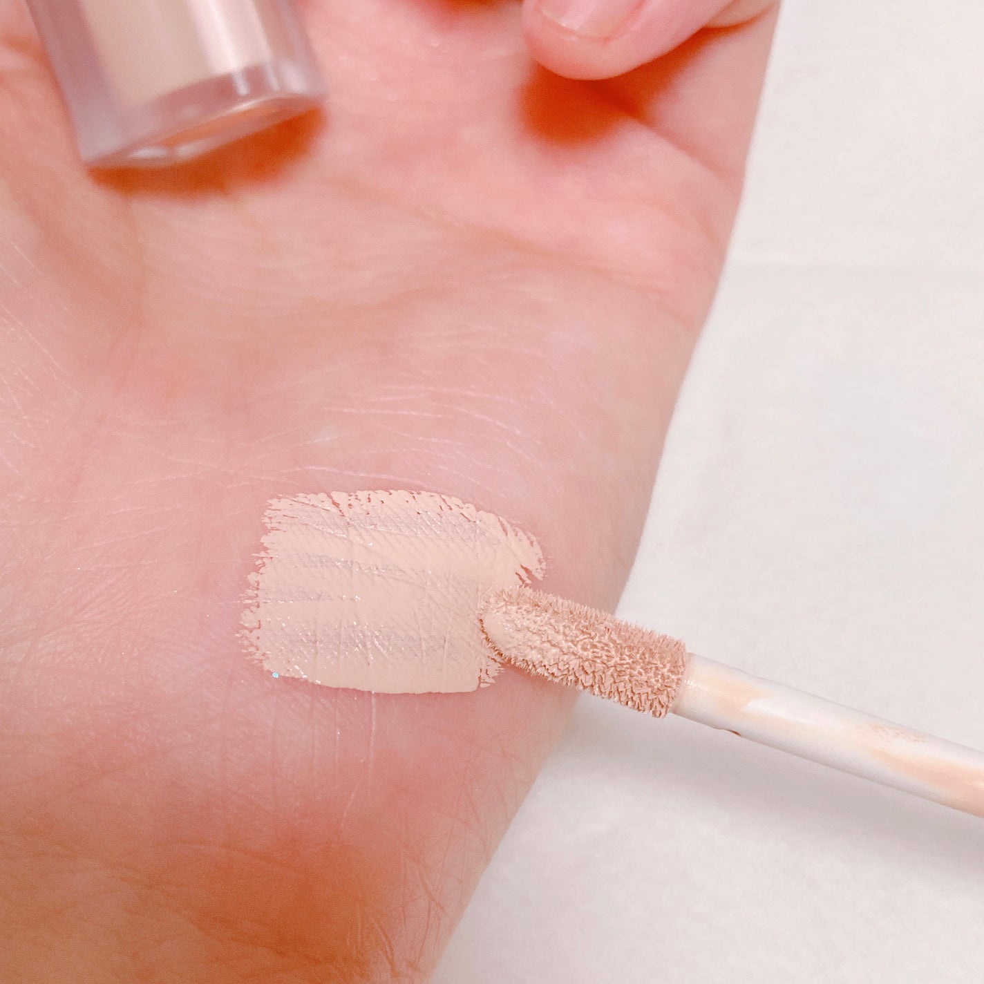 ディファイニングカバーコンシーラー/wakemake/リキッドコンシーラーを使ったクチコミ(2枚目)