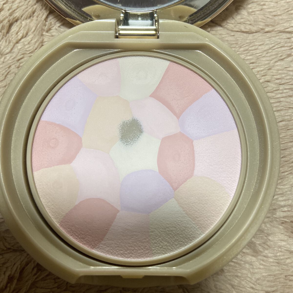 マシュマロフィニッシュパウダー　～Abloom～/キャンメイク/プレストパウダーを使ったクチコミ（2枚目）