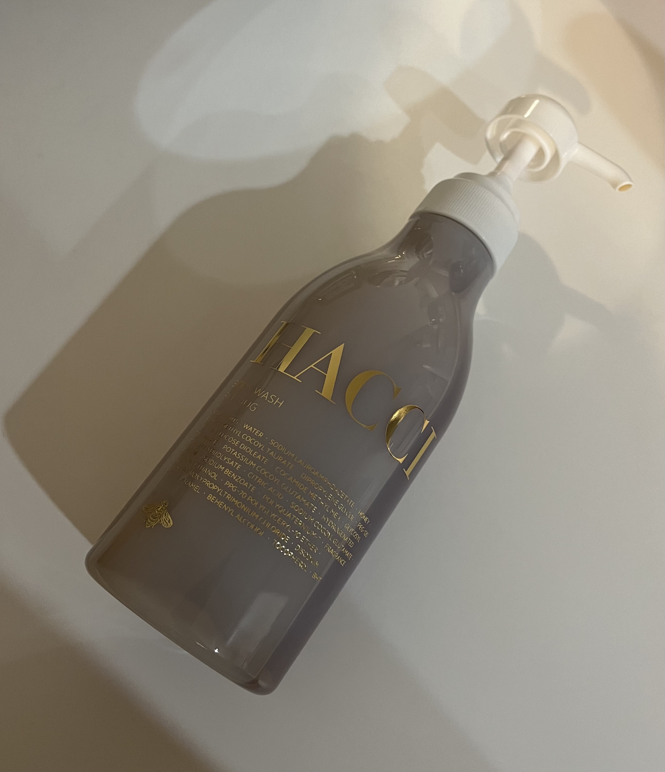 ボディウォッシュ BEE HUG 385mL/HACCI/ボディソープを使ったクチコミ（2枚目）