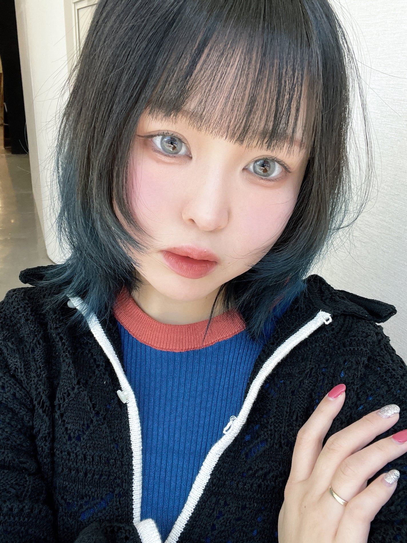 それゆけわかまるちゃん on LIPS 「小顔効果抜群レイヤーウルフ🐺美容室にてカットカラーしてきました..」(2枚目)