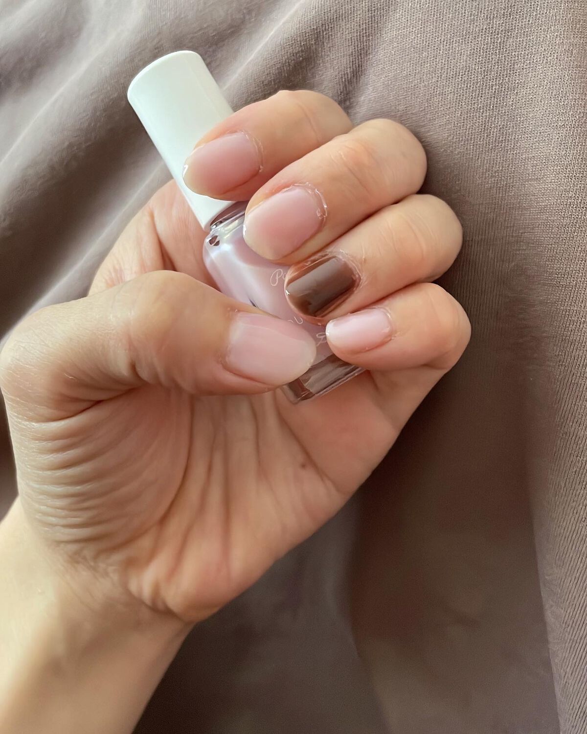 ネイルファンデーション/パラドゥ/マニキュアを使ったクチコミ(2枚目)