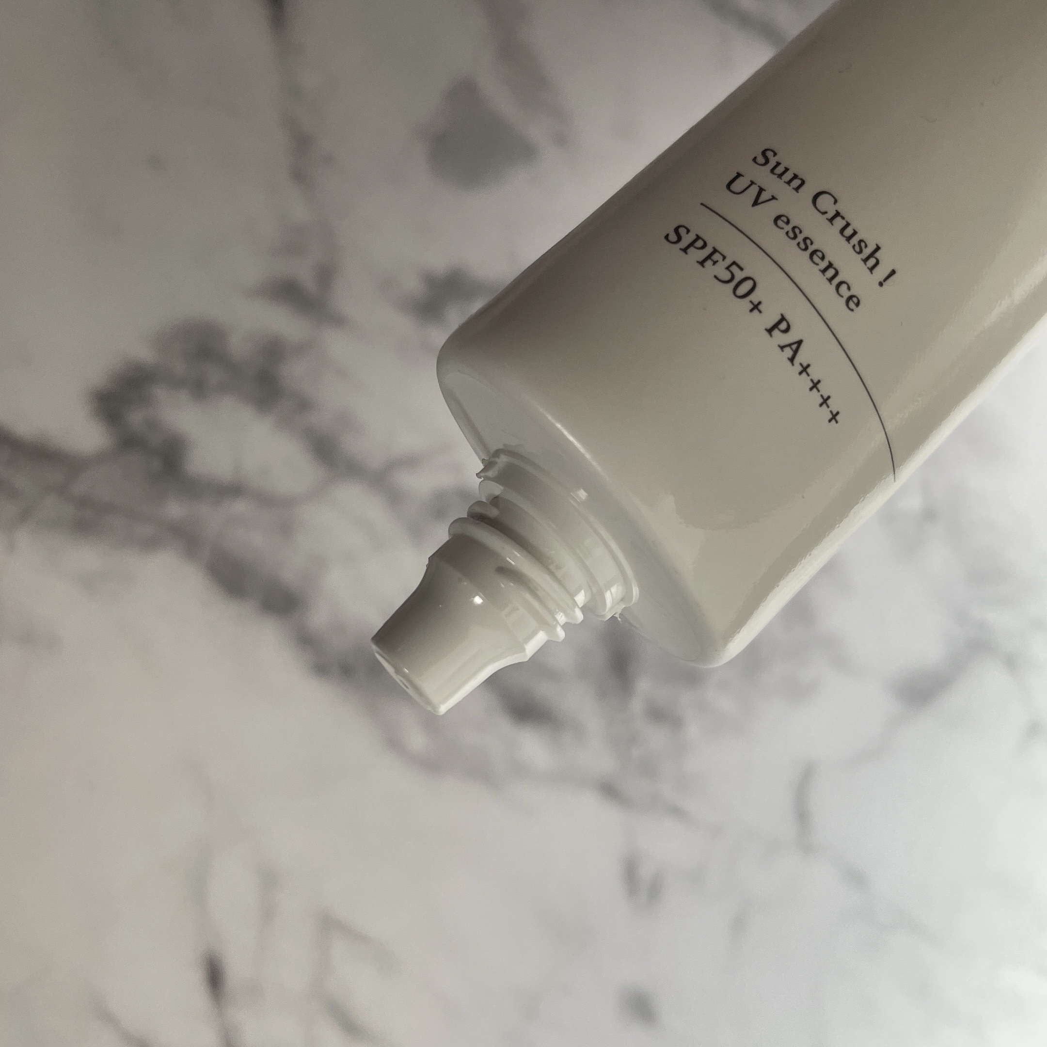 Sun Crush！UV essence 〜向日葵〜/Shiro no Sakura./日焼け止めクリームを使ったクチコミ（3枚目）