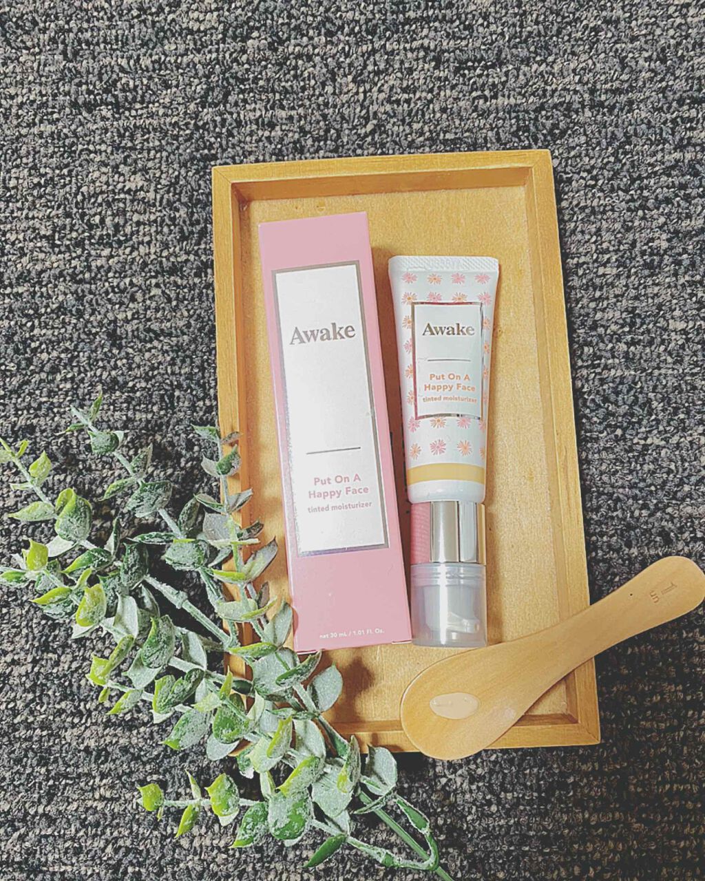 プットオンアハッピーフェイス ティンティド モイスチュアライザー/Awake/CCクリームを使ったクチコミ（1枚目）