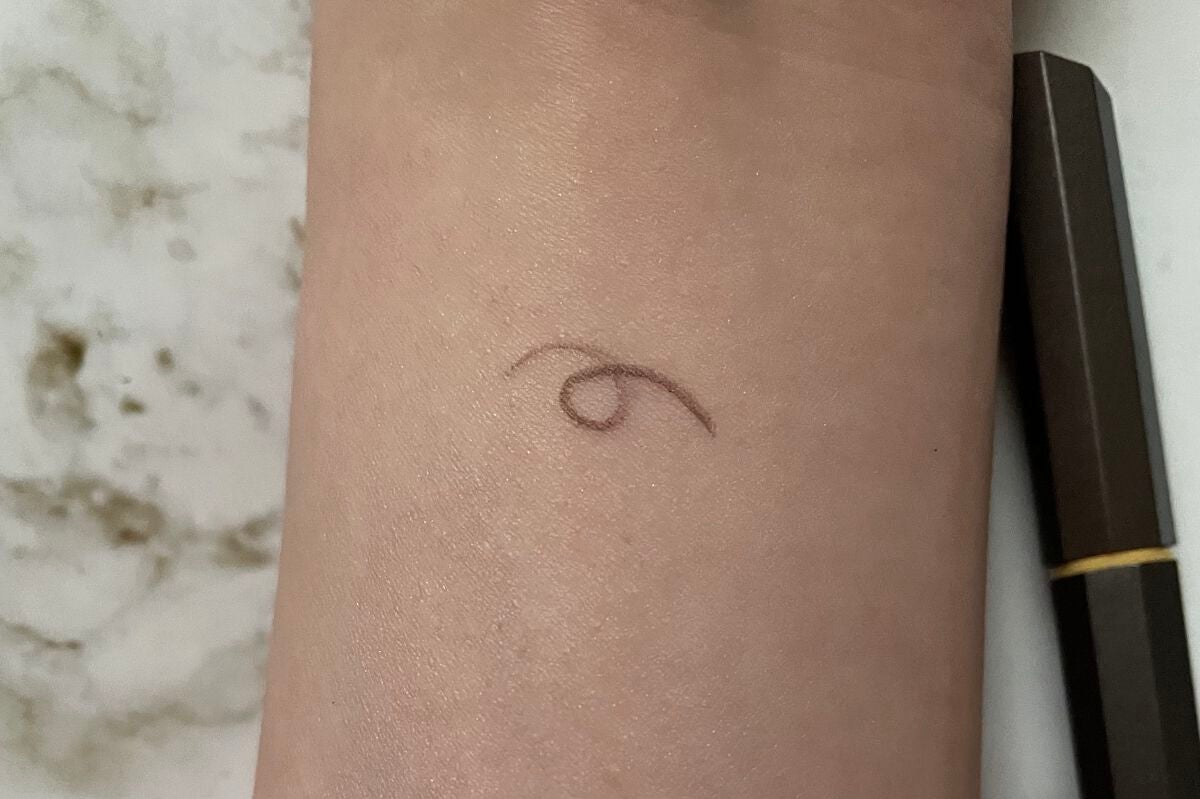 EYE OPENING LINER/UZU BY FLOWFUSHI/リキッドアイライナーを使ったクチコミ(3枚目)