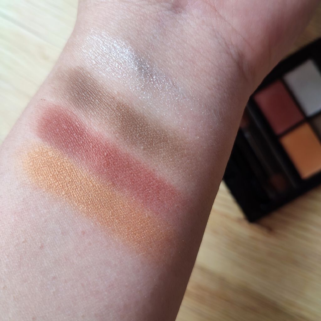 ミネラルクラッシィシャドー メープルガーランド（限定）/エトヴォス/アイシャドウパレットを使ったクチコミ（3枚目）