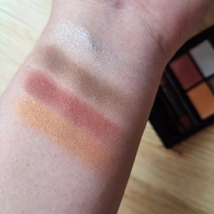 ミネラルクラッシィシャドー メープルガーランド(限定)/エトヴォス/アイシャドウパレットを使ったクチコミ(3枚目)