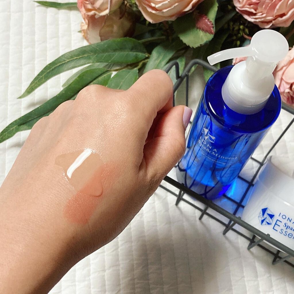 エッセンス ジェル/イオナ スパ＆ミネラル/オールインワン化粧品を使ったクチコミ（2枚目）