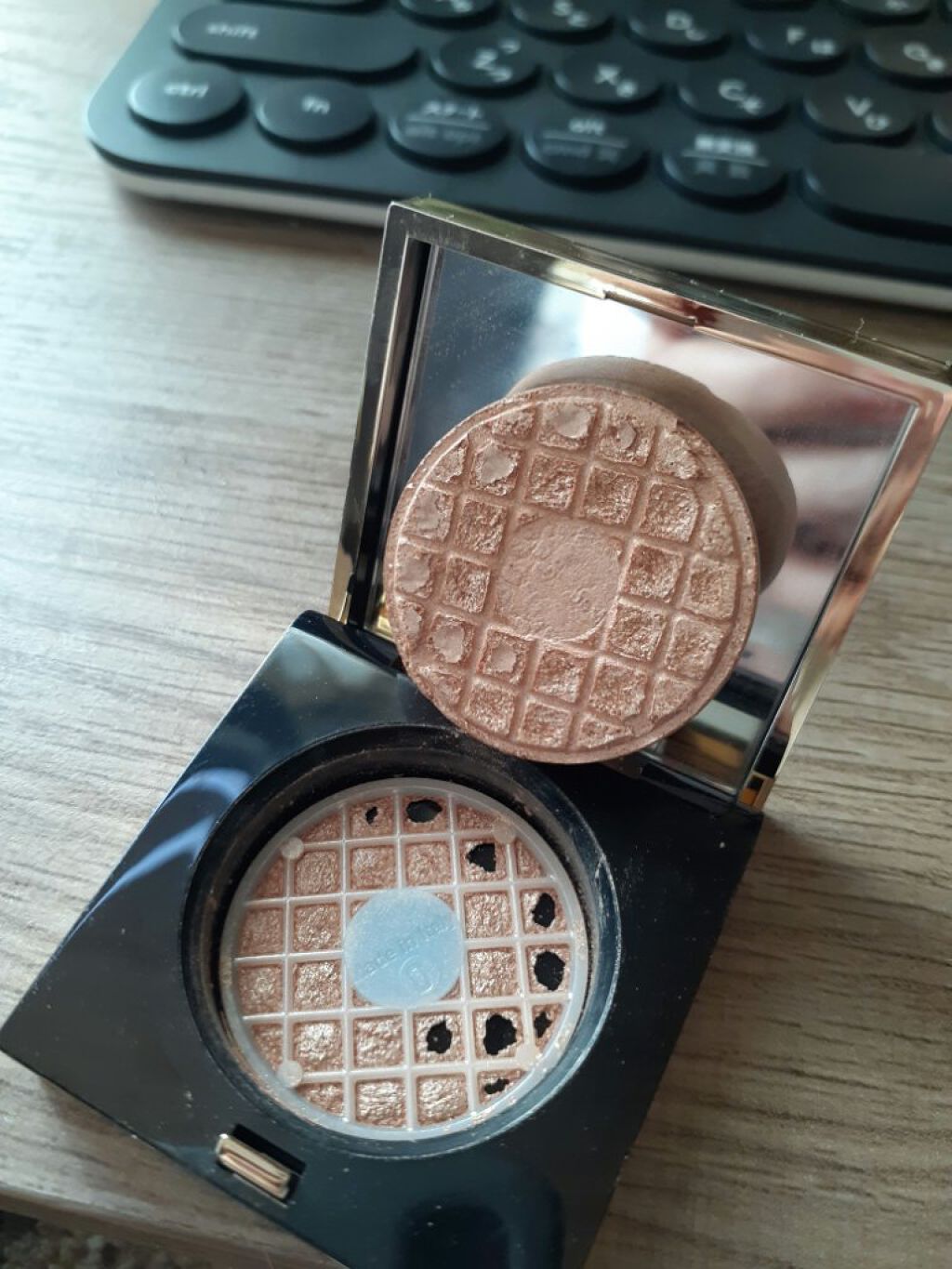 リュクスアイシャドウ/BOBBI BROWN/単色アイシャドウを使ったクチコミ(3枚目)