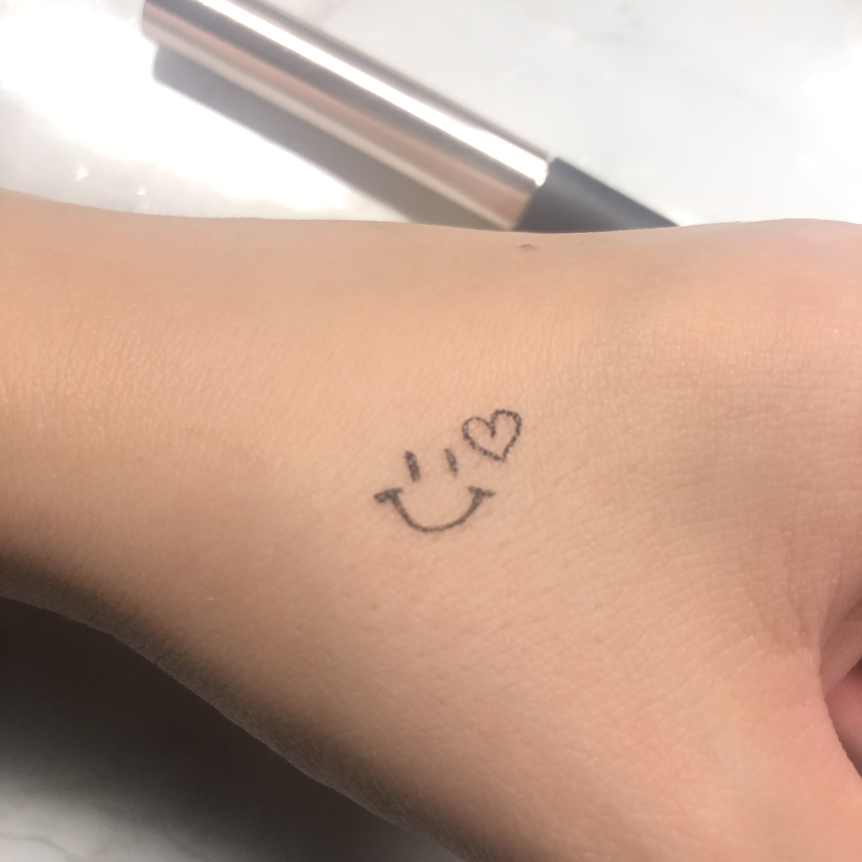 DECORTÉ スタイリング リキッドアイライナーのクチコミ「鬼リピ予定の
描きやすさナンバーワンライナー♡♡

コスデコのノック式ライナー
リキッドアイラ.....」（2枚目）