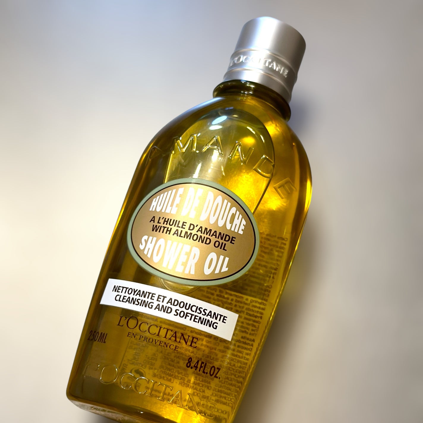 アーモンド モイスチャライジングシャワーオイル/L'OCCITANE/ボディソープを使ったクチコミ(3枚目)