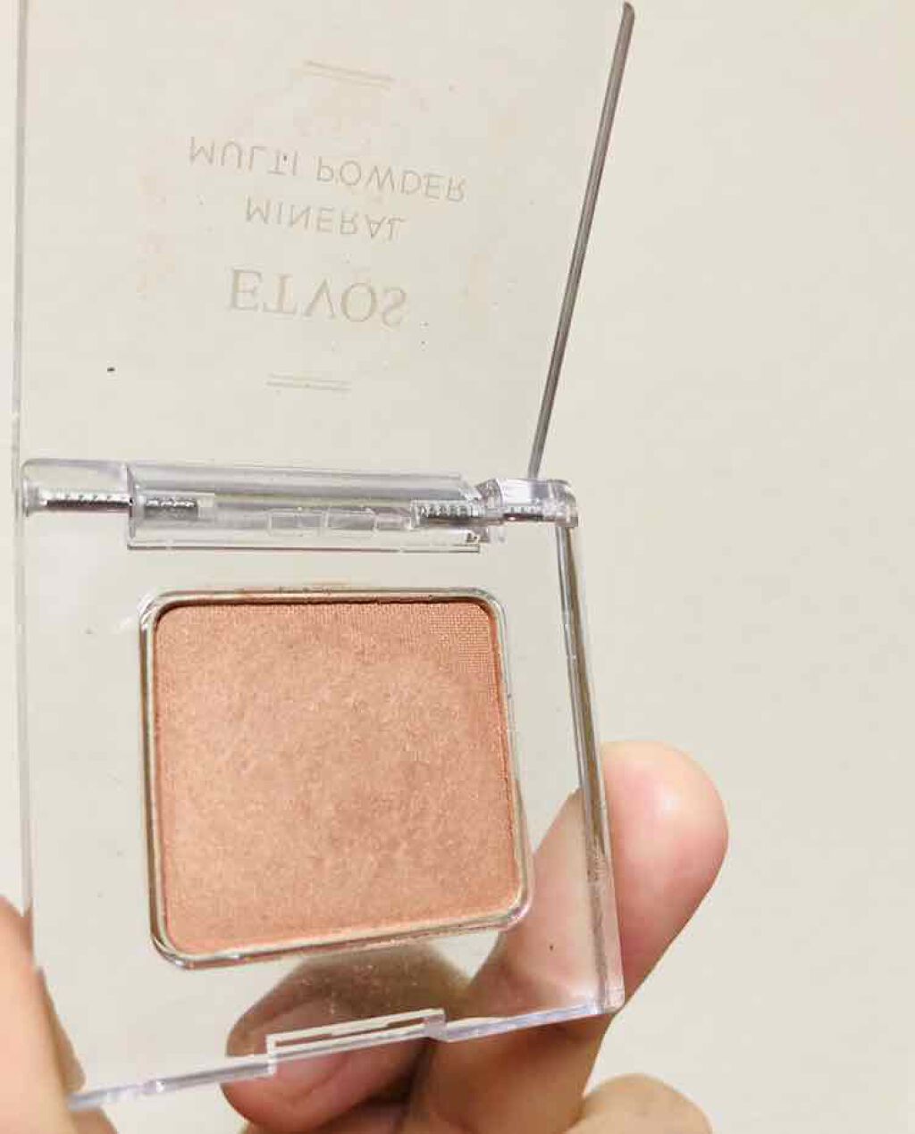 ミネラルマルチパウダー リネンベージュ/エトヴォス/単色アイシャドウを使ったクチコミ（2枚目）