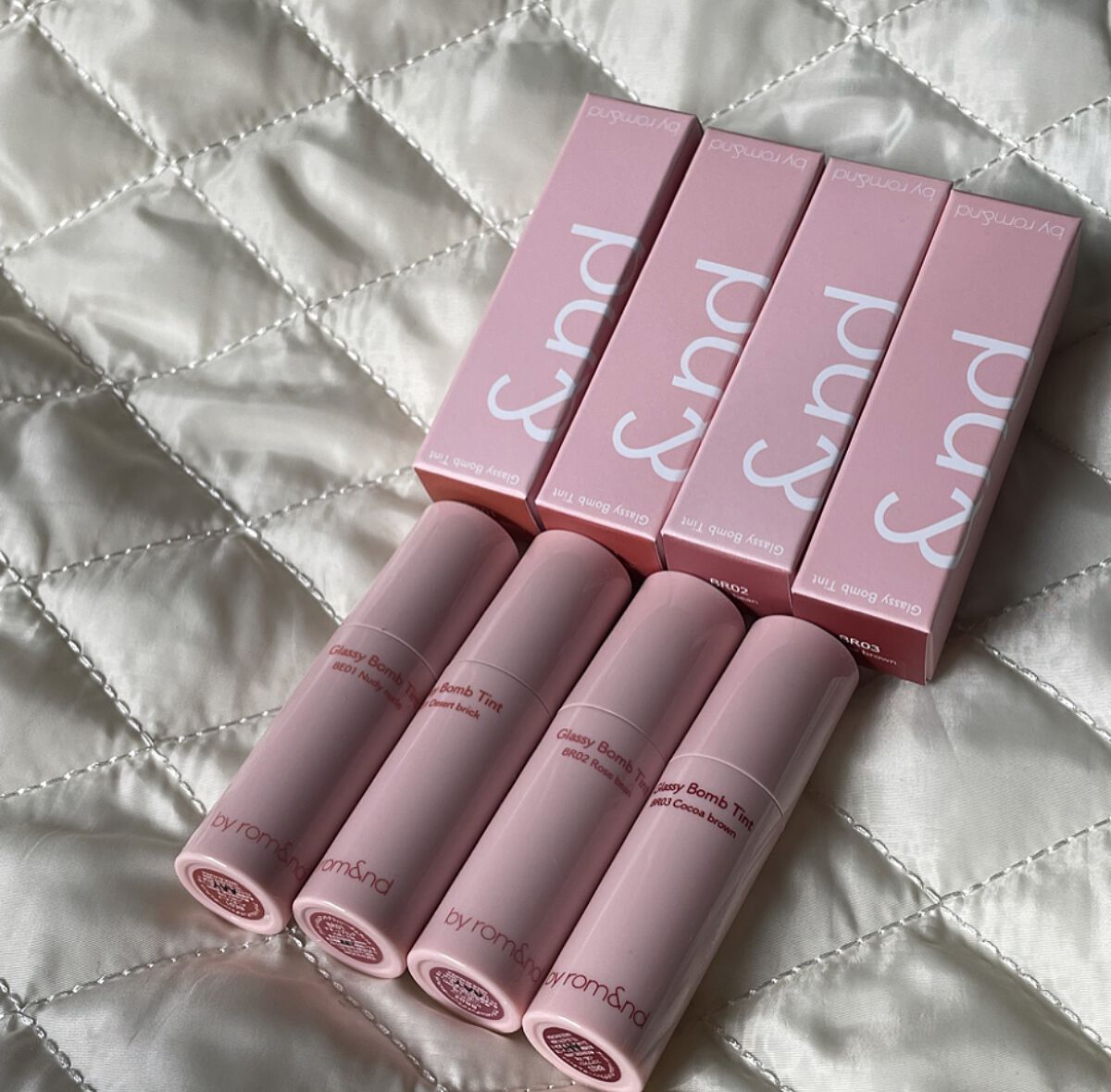 アンドバイロムアンド　グラッシーボムティント/&nd by rom&nd/リップティントを使ったクチコミ（2枚目）