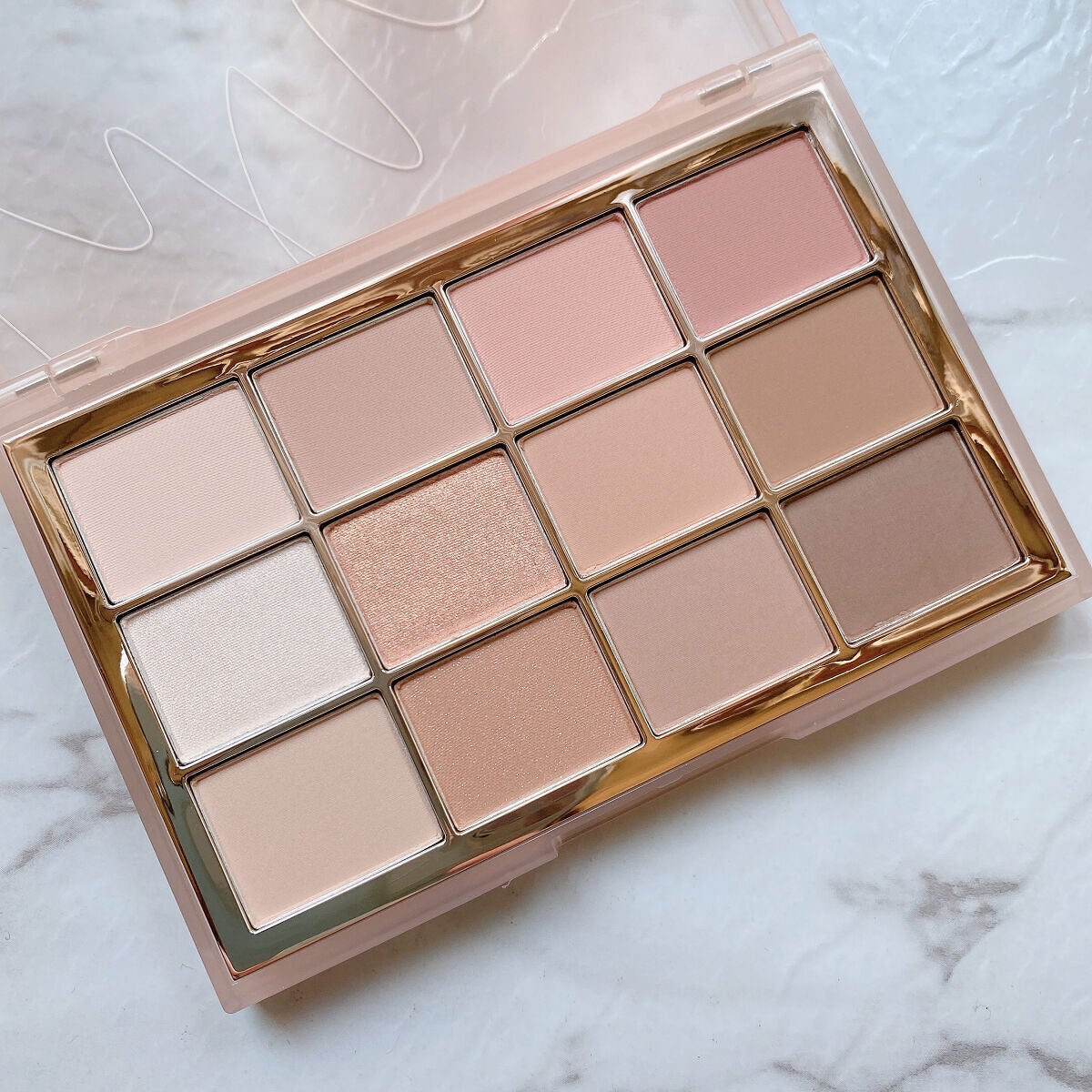 ソフトブラーリングアイパレット/wakemake/アイシャドウパレットを使ったクチコミ(2枚目)