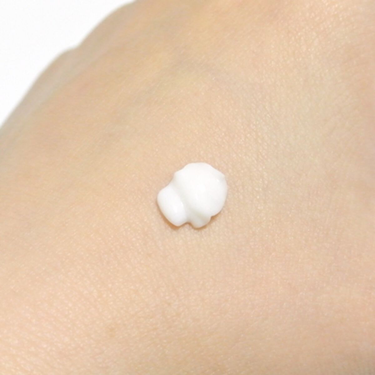 リュクス リブルームナイトクリーム/BENEFIQUE/フェイスクリームを使ったクチコミ（3枚目）