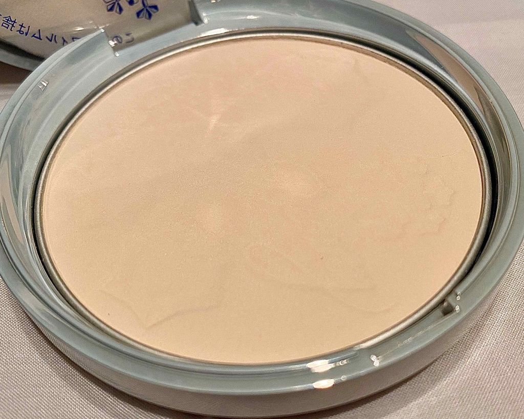 スノービューティー ホワイトニング ﻿ フェースパウダー 2019﻿/スノービューティー/プレストパウダーを使ったクチコミ（3枚目）
