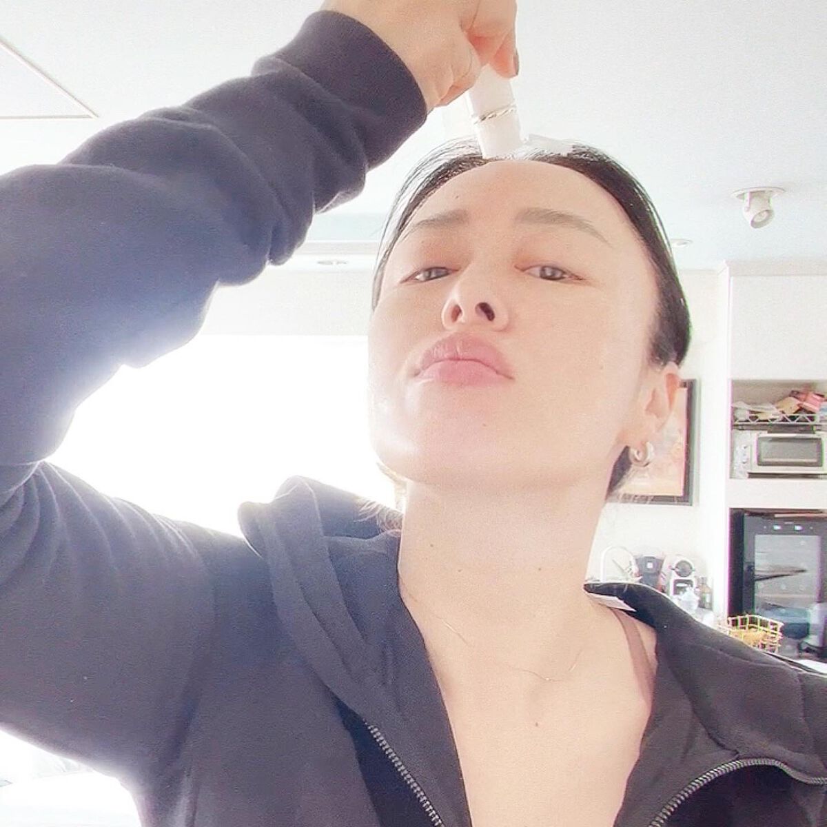 Miwa Kamise on LIPS 「シミ・くすみ※・肌あれにアプローチ☆//新発売ブライトニング化..」(3枚目)