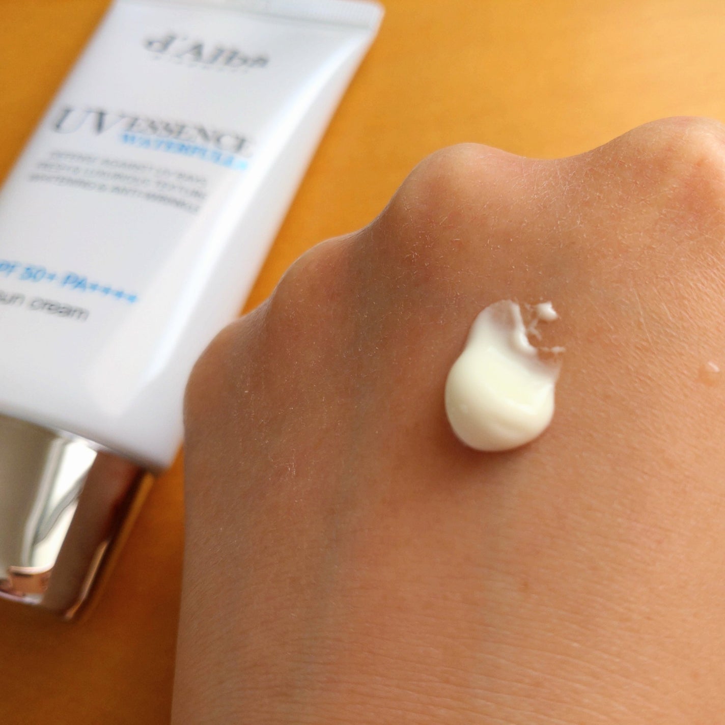 ダルバ ウォータフル エッセンス サンクリーム/ダルバ/日焼け止めクリームを使ったクチコミ(4枚目)