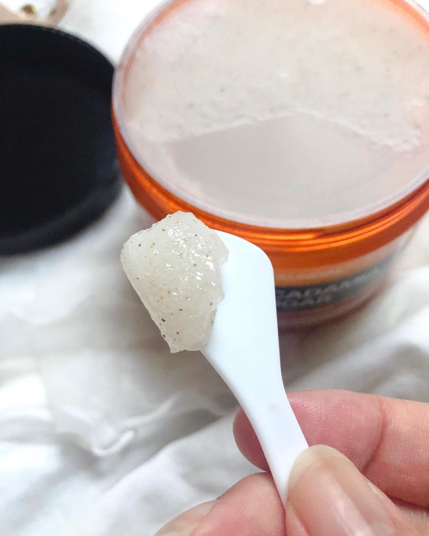 シュガーボディスクラブ アカシアモリンガ/KUNDAL/ボディスクラブを使ったクチコミ(5枚目)