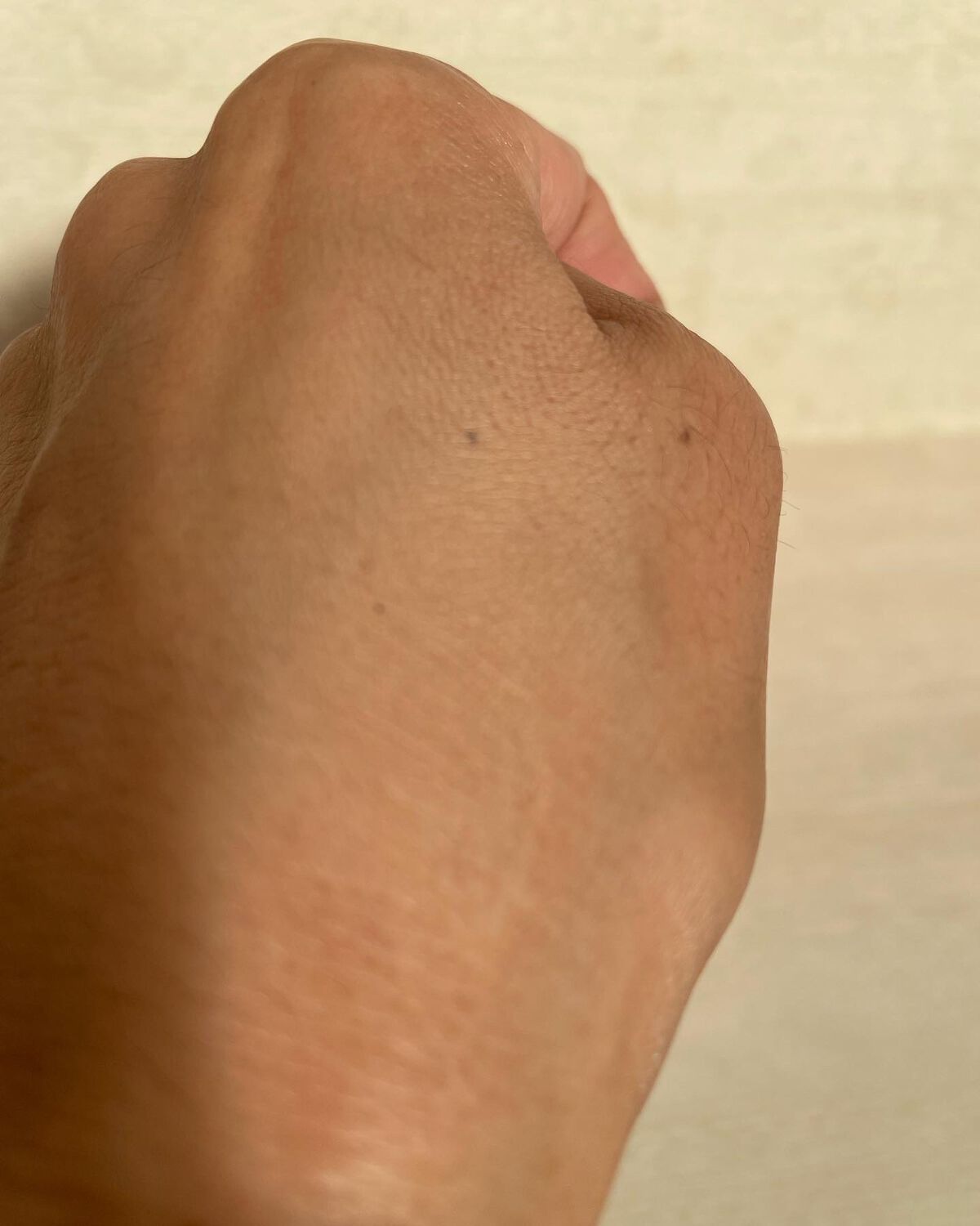 タトゥーウォータープルーフスカーコンシーラー/フォレンコス/リキッドコンシーラーを使ったクチコミ(4枚目)