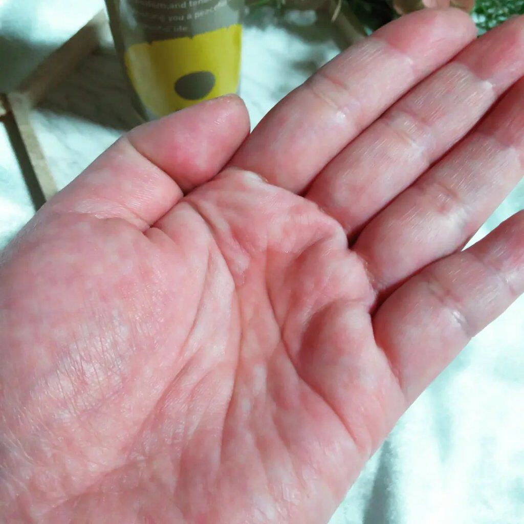 パイナップル豆乳ローションプレミアム/鈴木ハーブ研究所/ボディローションを使ったクチコミ（3枚目）