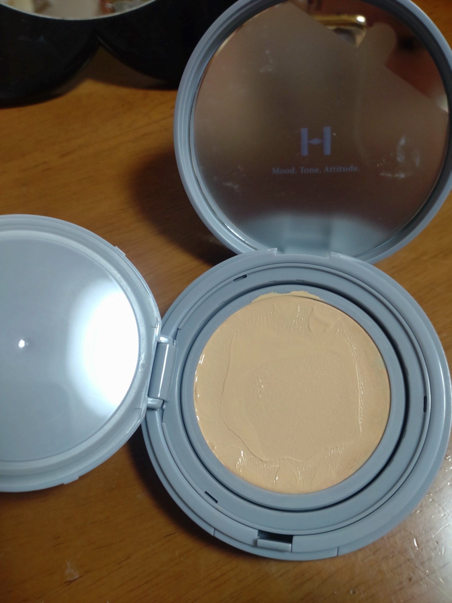 セカンドスキンメッシュマットクッション 21 アイボリー/hince/クッションファンデーションを使ったクチコミ（2枚目）