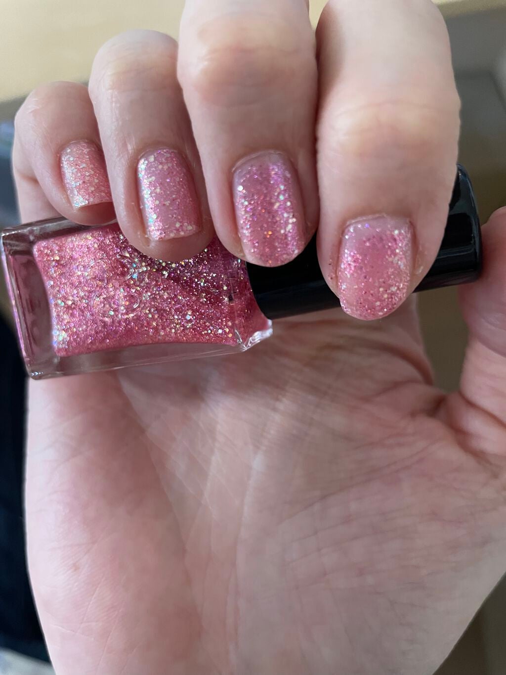 エレガンス ラズル エナメルラッカー/エレガンス ラズル /マニキュアを使ったクチコミ(1枚目)