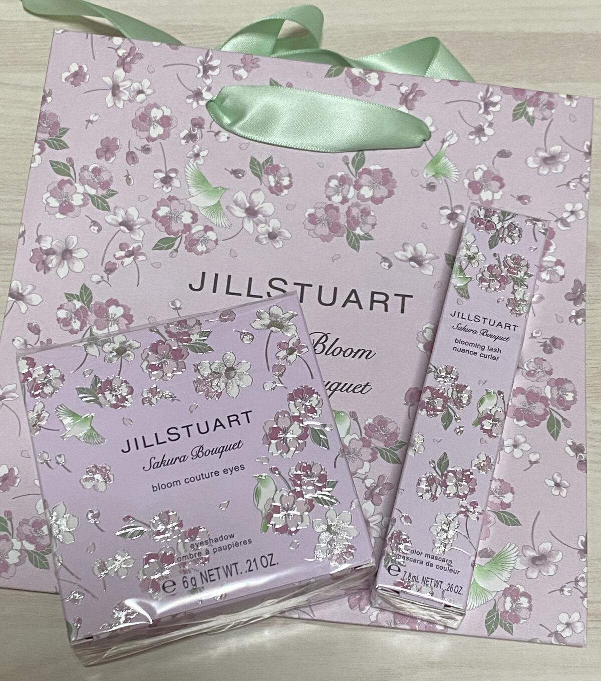 ジルスチュアート ブルームクチュール アイズ 17 sakura fantasy<サクラブーケ>（限定）/JILL STUART/アイシャドウパレットを使ったクチコミ（2枚目）