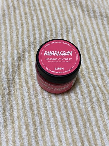 ラッシュ バブルガムフレーバー リップスクラブのクチコミ「#ラッシュ #リップスクラブ #lush 
以前から気になってたラッシュのリップスクラブ
バブ.....」（1枚目）