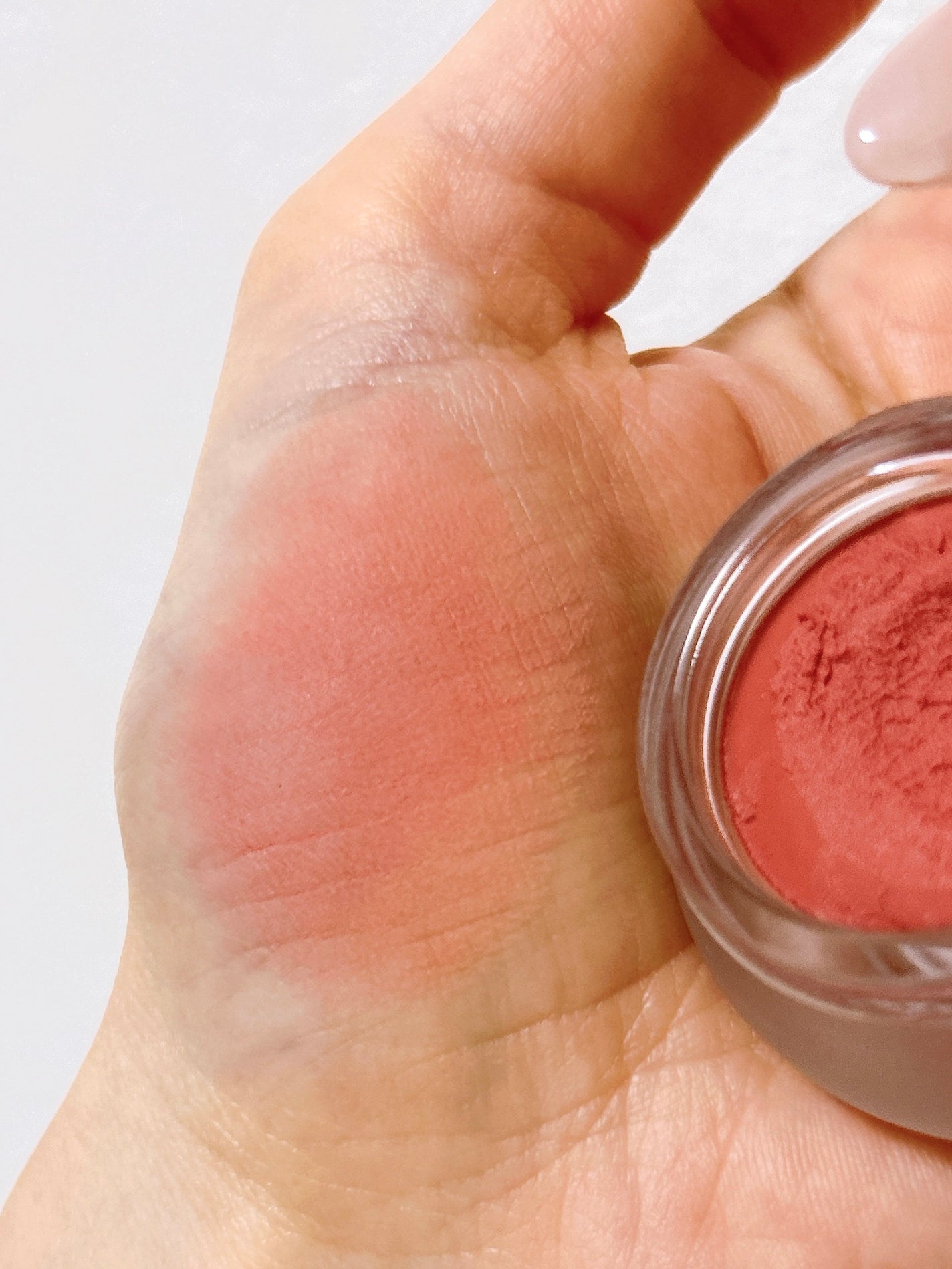 フィー 3Dボリューミンググロス/fwee/リップグロスを使ったクチコミ(3枚目)