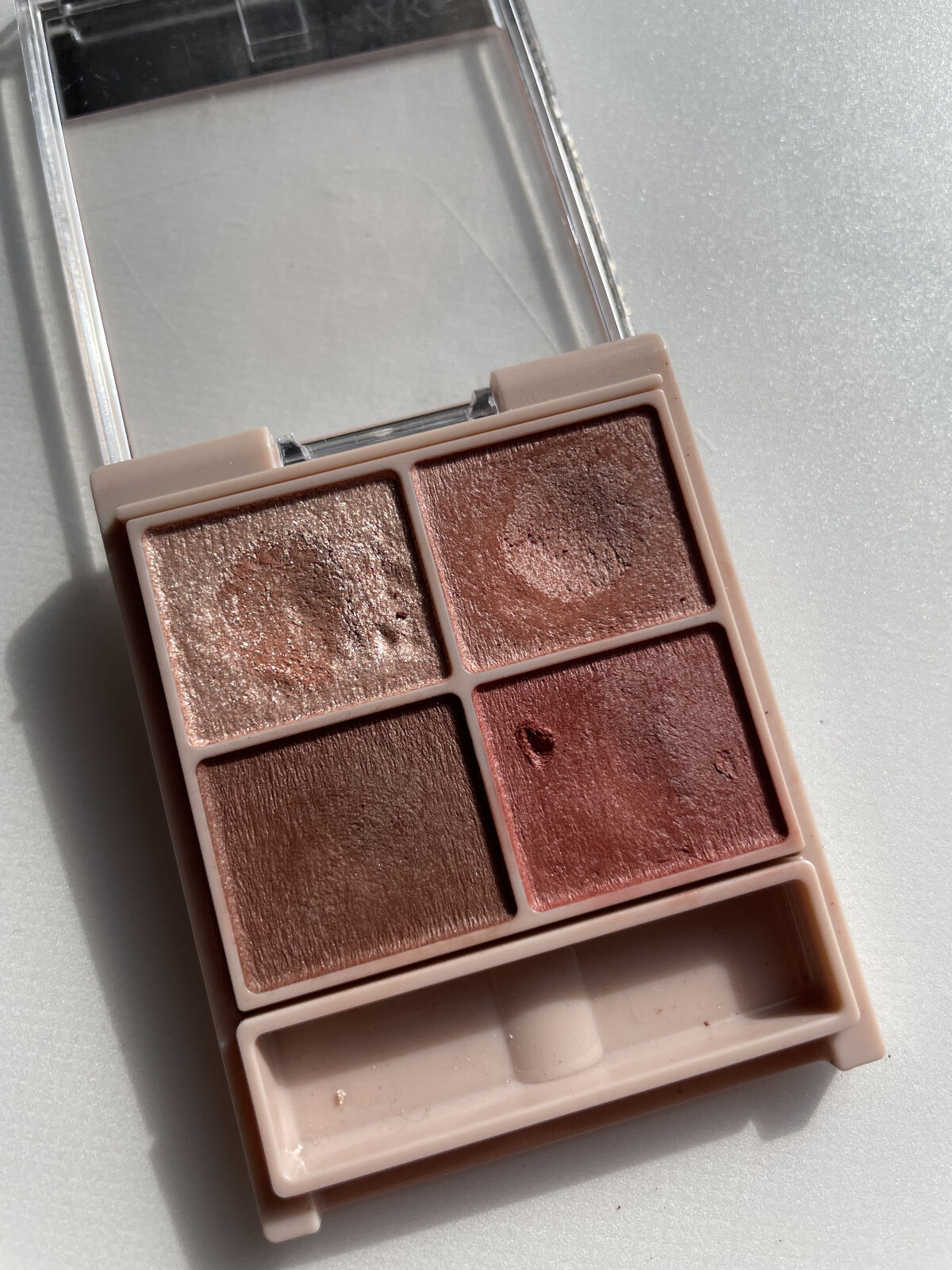 シルキースフレアイズ（マットタイプ）/キャンメイク/アイシャドウパレットを使ったクチコミ（3枚目）