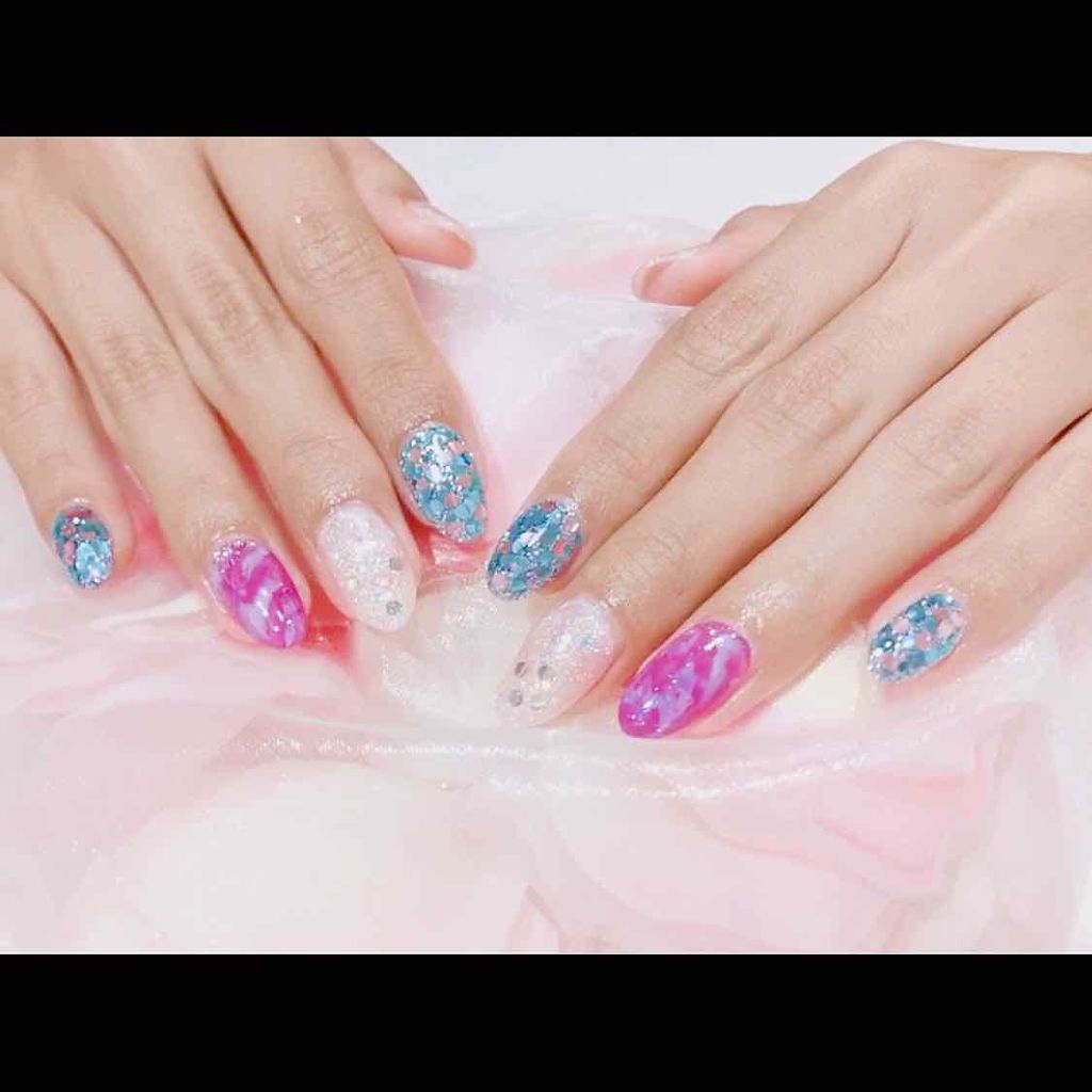 sacha🐰 on LIPS 「💅8月のテーマはキラキラ!💅最近はありえないくらいの暑い日が続..」(1枚目)
