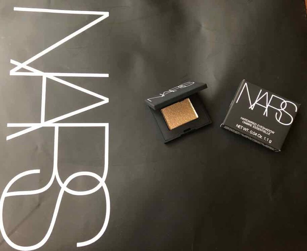 ハードワイヤードアイシャドー/NARS/単色アイシャドウを使ったクチコミ（1枚目）