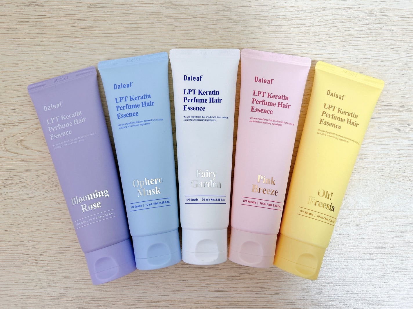 api api on LIPS 「ふわっと香ってサラツヤ髪へダリーフLPTKパフュームエッセンス..」(2枚目)