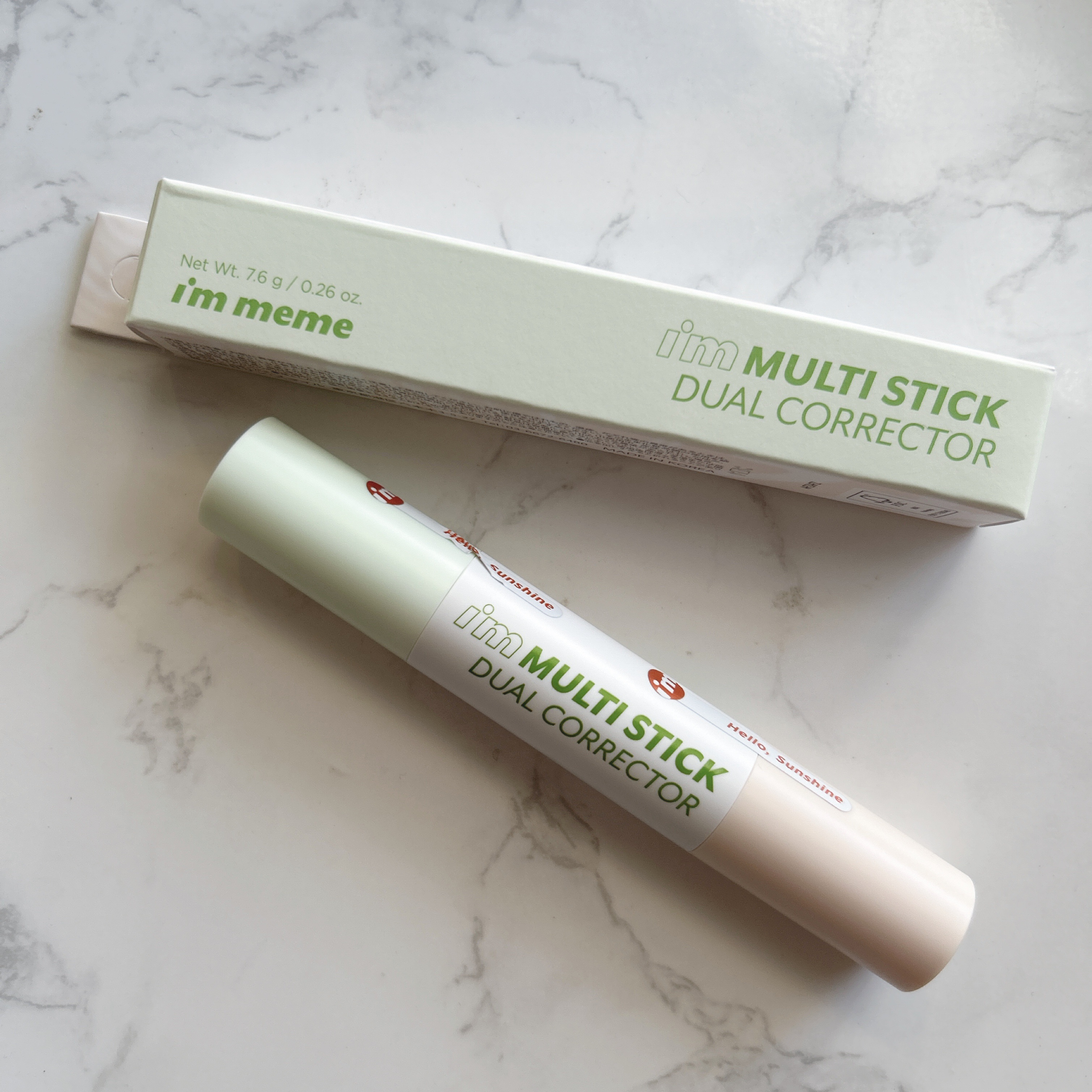 アイムマルチスティックデュアルコレクター 002 マーブルベージュ×ライトグリーン/i’m meme/スティックコンシーラーを使ったクチコミ（1枚目）