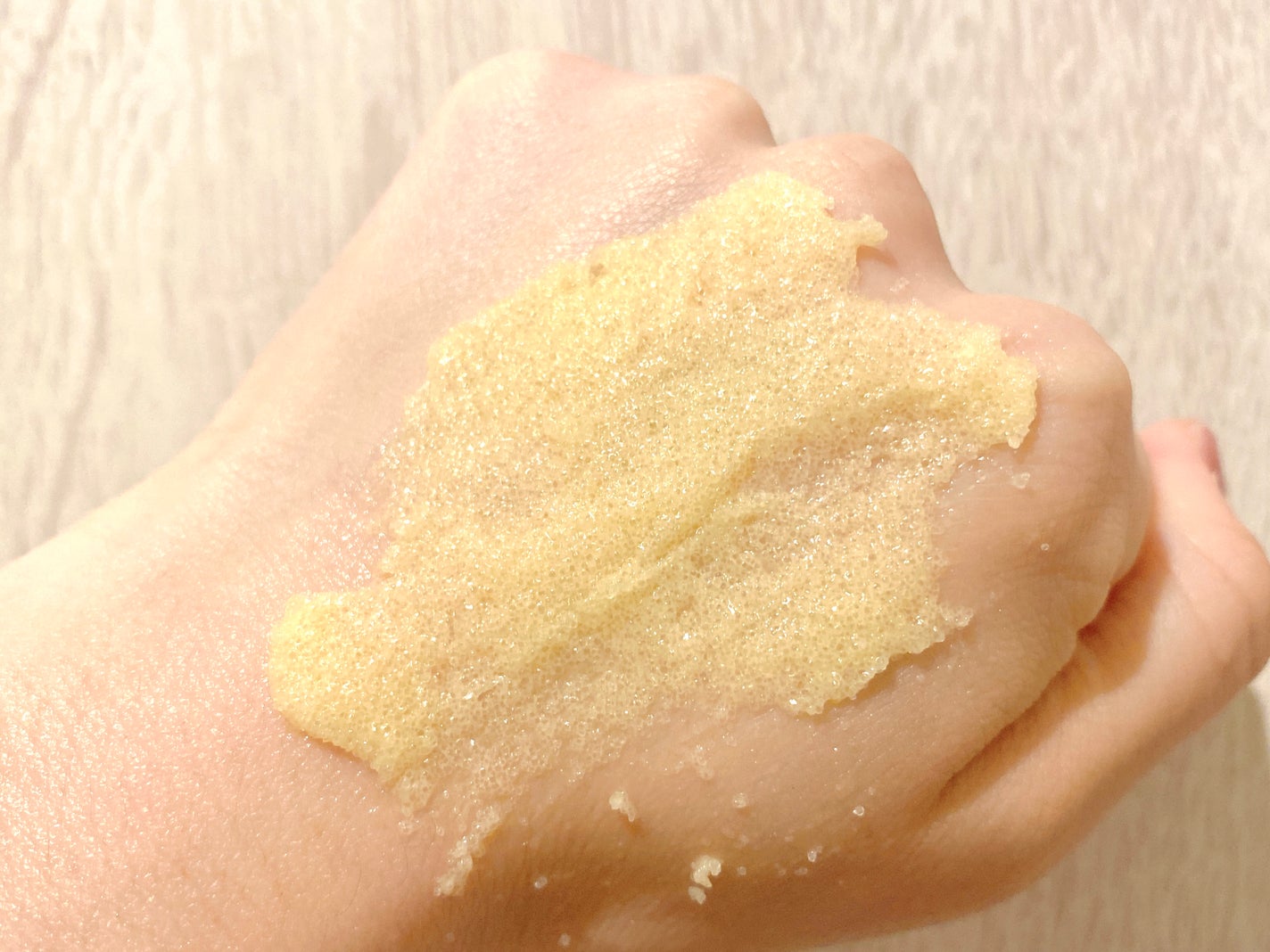 Q+Me スウィートボムタラソスクラブレモンティーの香り/AGARISM/バスト・ヒップケアを使ったクチコミ(4枚目)