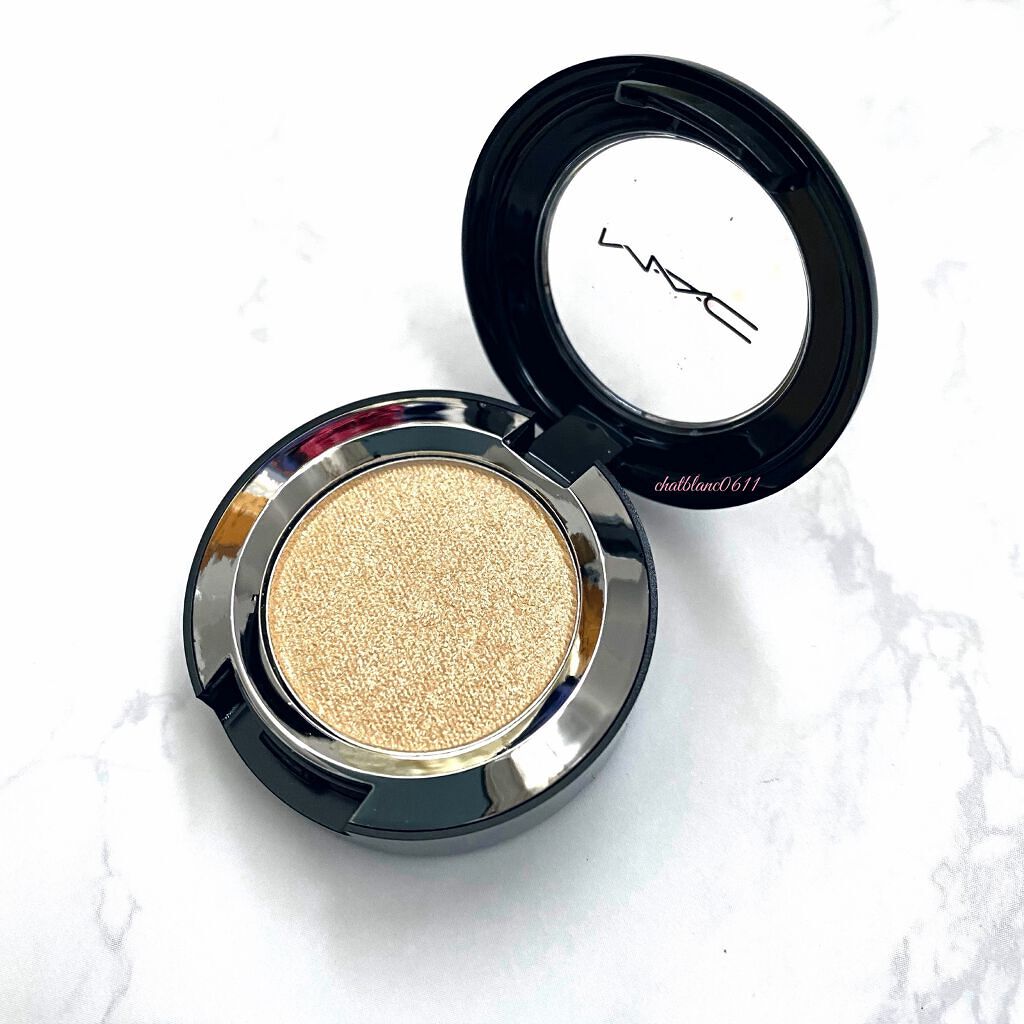 ダズルシャドウ エクストリーム キス オブ クリフト/M・A・C/単色アイシャドウを使ったクチコミ（2枚目）