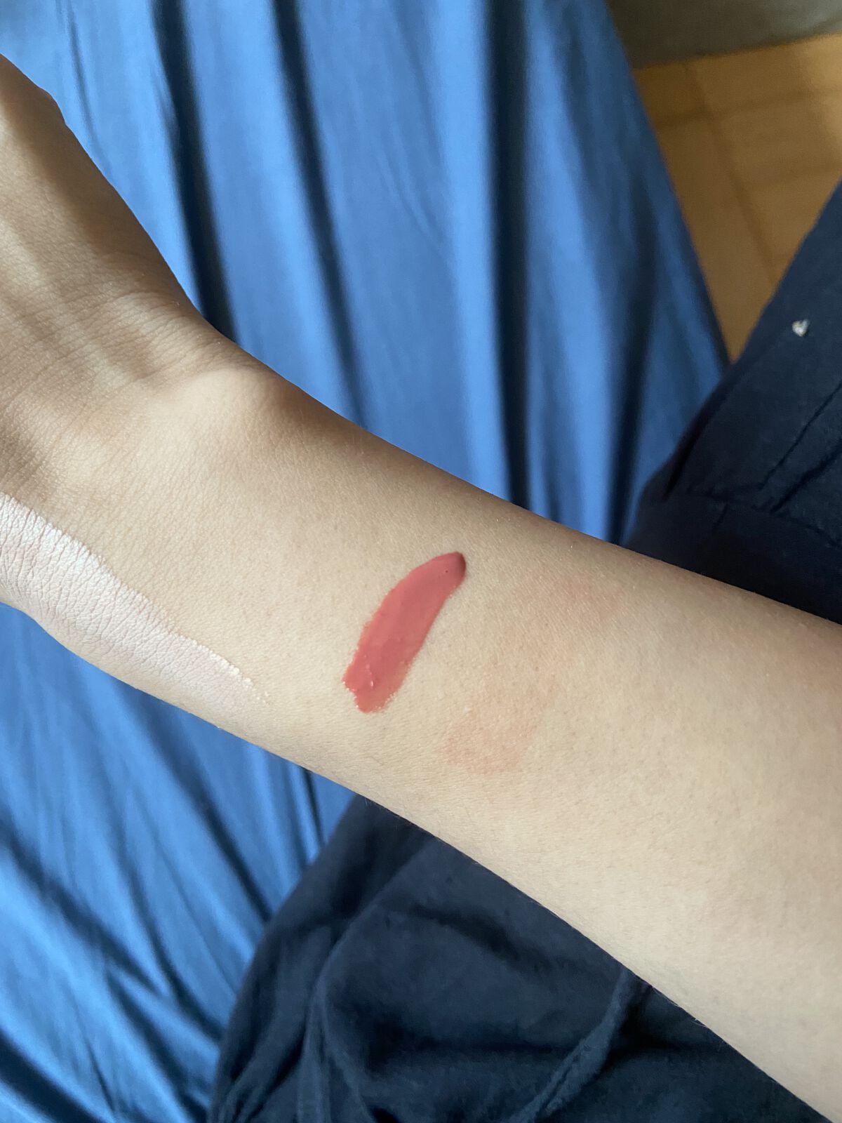 センシュアル フィッティング グロウ ティント/HERA/リップティントを使ったクチコミ（1枚目）