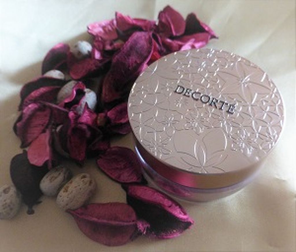 AQ MW フェイスパウダー/DECORTÉ/ルースパウダーを使ったクチコミ(1枚目)